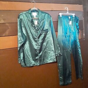 XL Amanda Stewart Country Beautiful Emerald Green Two-piece Pajama Set